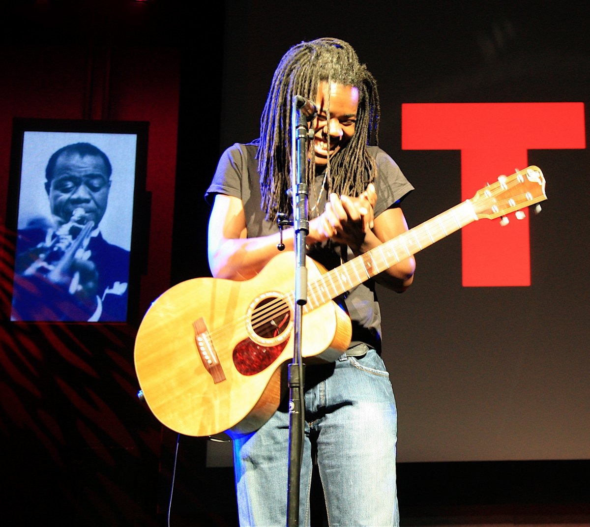 CENÁRIO POP: TRACY CHAPMAN