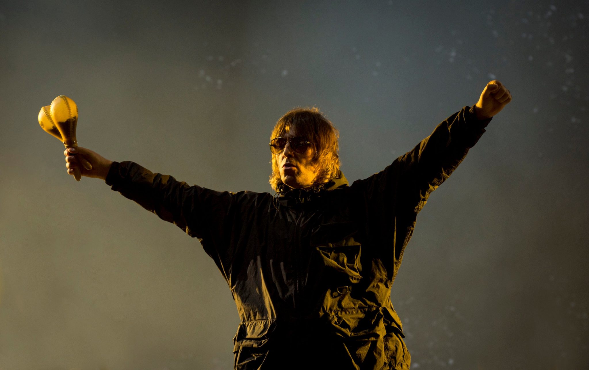 BIZÚ FORTE: Liam Gallagher virá ao Brasil em novembro! Ex-vocalista do Oasis irá cantar em São Paulo e no Rio. DEIXE SEU COMENTÁRIO!